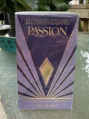 Elizabeth Taylor's Passion Eau de Toilette -  NIB From Estate Sale